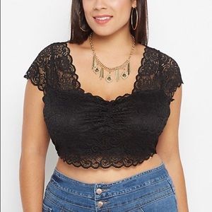 Rue21 plus black lace skimmer top